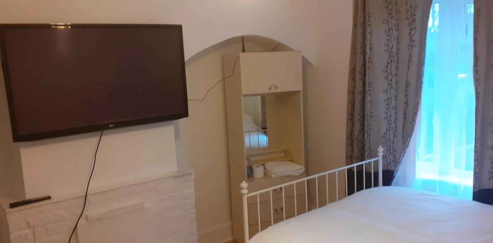 Tonyhomes Dagenham