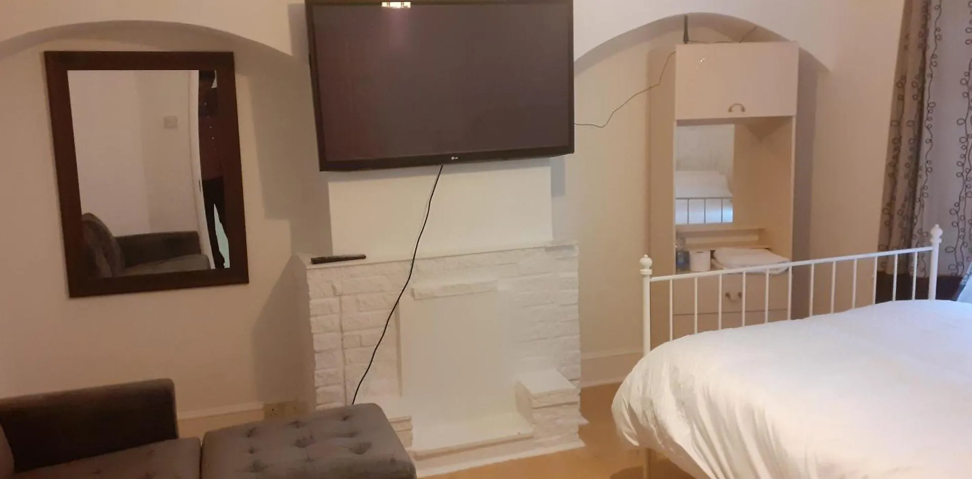 Homestay Tonyhomes Dagenham